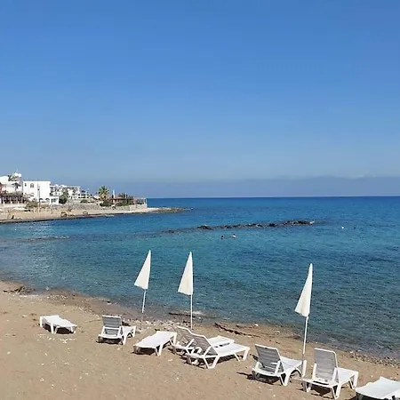 Sea View Next To The Beach Κερύνεια