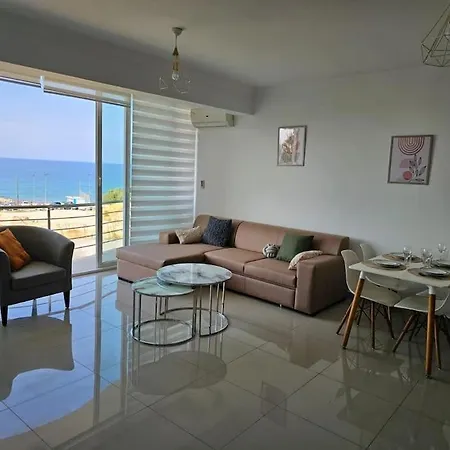 Sea View Next To The Beach * Kyrenia (Northern Cyprus)